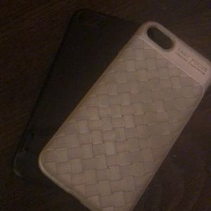 2 iPhone cases